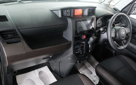 Toyota Roomy I, 2021 год, 1 169 000 рублей, 17 фотография