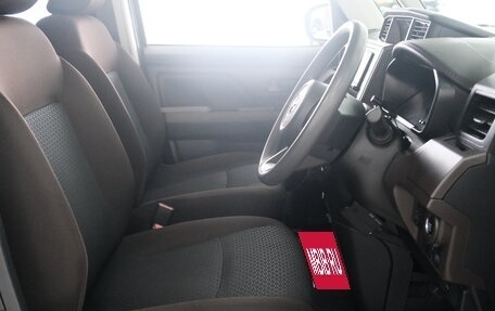 Toyota Roomy I, 2021 год, 1 169 000 рублей, 8 фотография