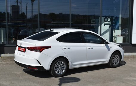 Hyundai Solaris II рестайлинг, 2021 год, 1 740 000 рублей, 5 фотография