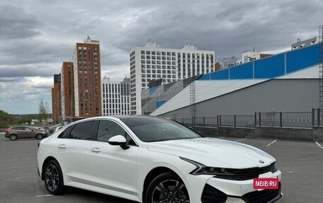 KIA K5, 2020 год, 2 600 000 рублей, 28 фотография