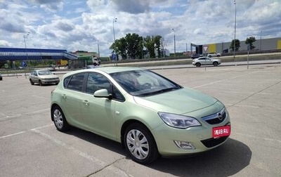 Opel Astra J, 2011 год, 645 000 рублей, 1 фотография