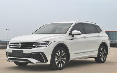 Volkswagen Tiguan II, 2022 год, 2 480 000 рублей, 1 фотография
