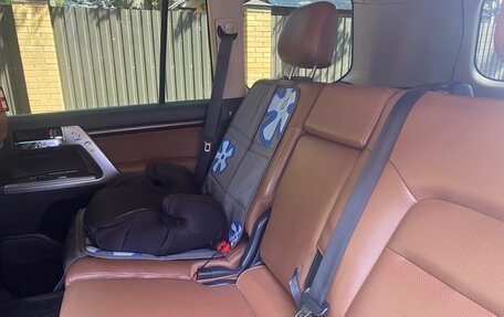 Toyota Land Cruiser 200, 2015 год, 4 300 000 рублей, 8 фотография