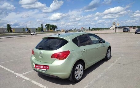 Opel Astra J, 2011 год, 645 000 рублей, 4 фотография