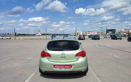 Opel Astra J, 2011 год, 645 000 рублей, 5 фотография