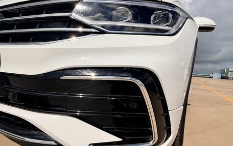 Volkswagen Tiguan II, 2022 год, 2 480 000 рублей, 3 фотография