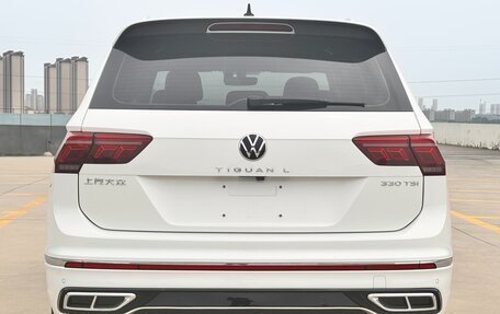 Volkswagen Tiguan II, 2022 год, 2 480 000 рублей, 9 фотография