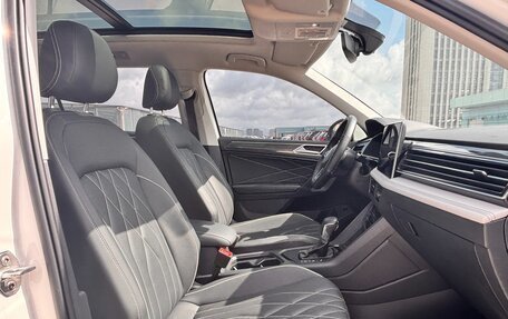 Volkswagen Tiguan II, 2022 год, 2 480 000 рублей, 28 фотография