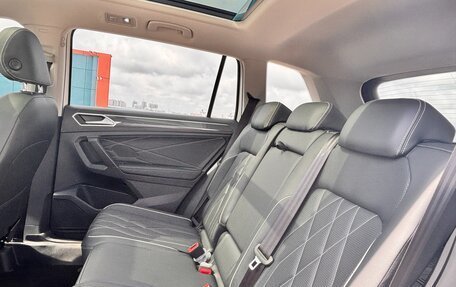 Volkswagen Tiguan II, 2022 год, 2 480 000 рублей, 36 фотография