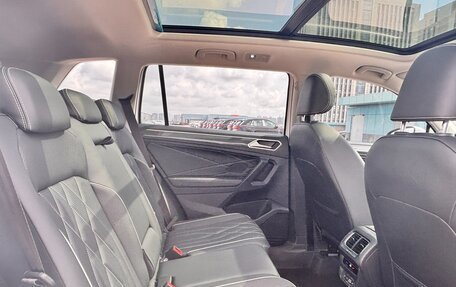 Volkswagen Tiguan II, 2022 год, 2 480 000 рублей, 31 фотография