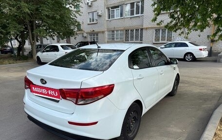 KIA Rio III рестайлинг, 2016 год, 950 000 рублей, 4 фотография