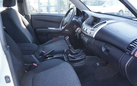 Mitsubishi L200 IV рестайлинг, 2013 год, 1 690 000 рублей, 7 фотография