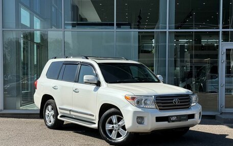 Toyota Land Cruiser 200, 2015 год, 3 960 000 рублей, 1 фотография