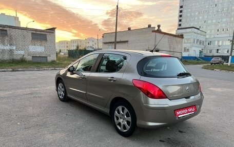 Peugeot 308 II, 2010 год, 675 000 рублей, 3 фотография