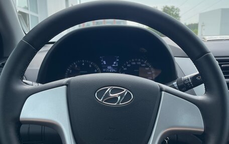 Hyundai Solaris II рестайлинг, 2012 год, 700 000 рублей, 7 фотография