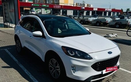 Ford Escape, 2021 год, 1 900 000 рублей, 2 фотография