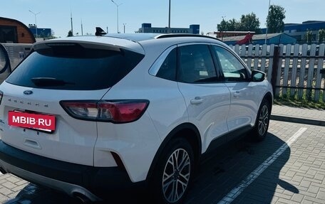Ford Escape, 2021 год, 1 900 000 рублей, 3 фотография