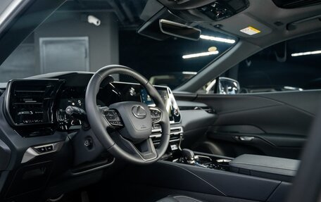 Lexus RX IV рестайлинг, 2025 год, 7 500 000 рублей, 2 фотография
