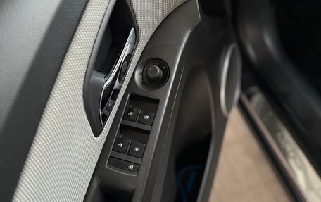 Chevrolet Cruze II, 2013 год, 990 000 рублей, 14 фотография