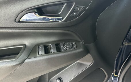 Chevrolet Equinox III, 2021 год, 1 999 000 рублей, 12 фотография
