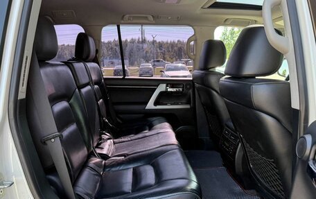 Toyota Land Cruiser 200, 2015 год, 3 960 000 рублей, 16 фотография