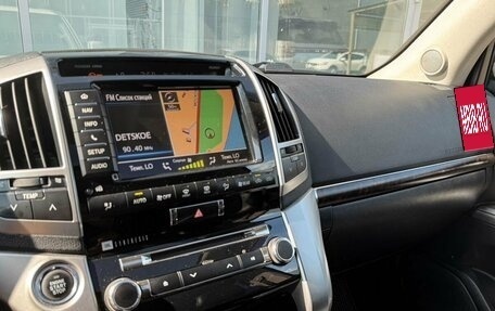 Toyota Land Cruiser 200, 2015 год, 3 960 000 рублей, 21 фотография