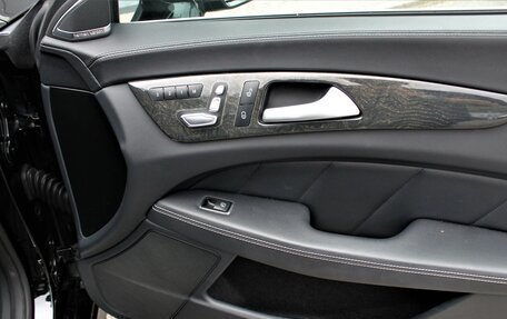 Mercedes-Benz CLS, 2017 год, 3 300 000 рублей, 34 фотография