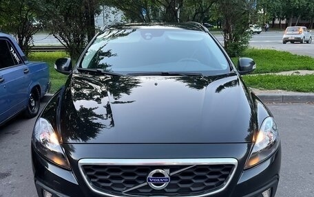 Volvo V40 Cross Country I, 2013 год, 1 025 000 рублей, 2 фотография