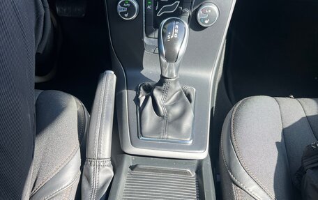 Volvo V40 Cross Country I, 2013 год, 1 025 000 рублей, 13 фотография