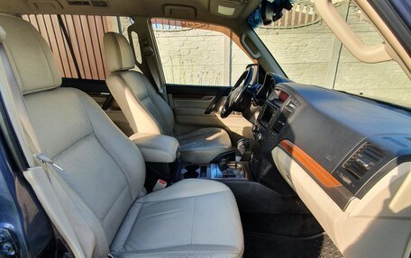 Mitsubishi Pajero IV, 2008 год, 1 300 000 рублей, 8 фотография