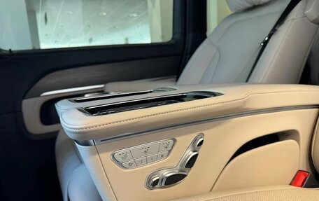 Mercedes-Benz V-Класс, 2025 год, 15 990 000 рублей, 27 фотография