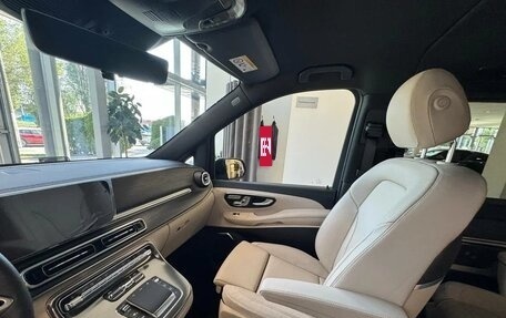Mercedes-Benz V-Класс, 2025 год, 15 990 000 рублей, 17 фотография