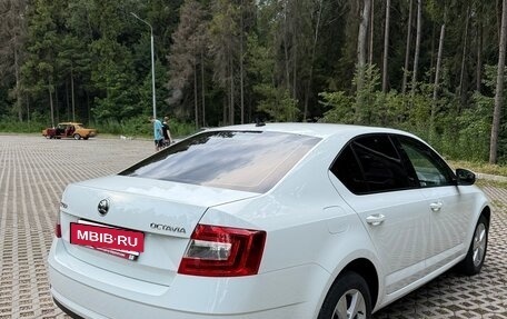 Skoda Octavia, 2017 год, 1 450 000 рублей, 8 фотография