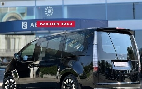 Hyundai Staria, 2025 год, 7 090 000 рублей, 3 фотография