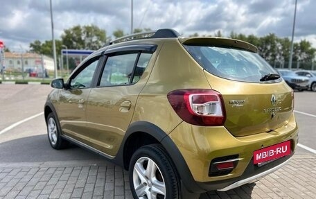 Renault Sandero II рестайлинг, 2014 год, 800 000 рублей, 3 фотография