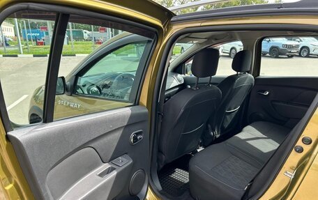 Renault Sandero II рестайлинг, 2014 год, 800 000 рублей, 13 фотография