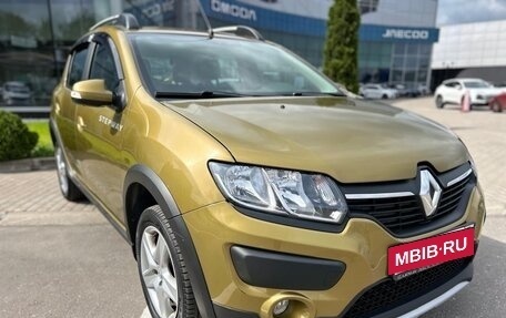 Renault Sandero II рестайлинг, 2014 год, 800 000 рублей, 17 фотография