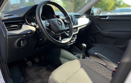 Skoda Rapid II, 2022 год, 1 350 000 рублей, 27 фотография