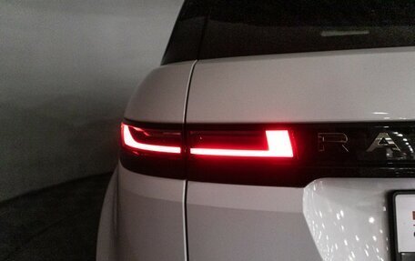 Land Rover Range Rover Evoque II, 2024 год, 5 750 000 рублей, 34 фотография