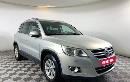 Volkswagen Tiguan I, 2011 год, 638 000 рублей, 3 фотография