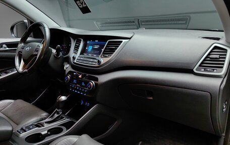 Hyundai Tucson III, 2017 год, 2 000 000 рублей, 22 фотография