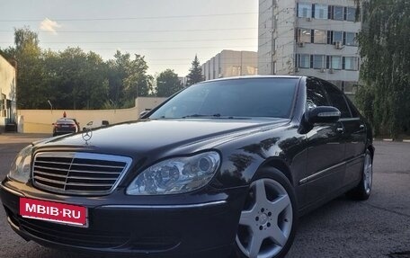 Mercedes-Benz S-Класс, 2002 год, 900 000 рублей, 1 фотография