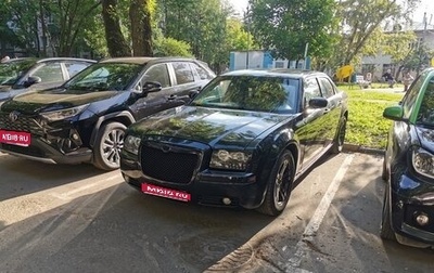 Chrysler 300C II, 2005 год, 650 000 рублей, 1 фотография