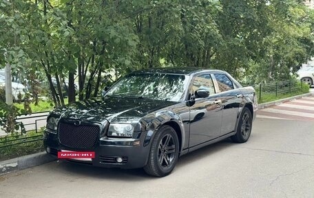 Chrysler 300C II, 2005 год, 650 000 рублей, 5 фотография