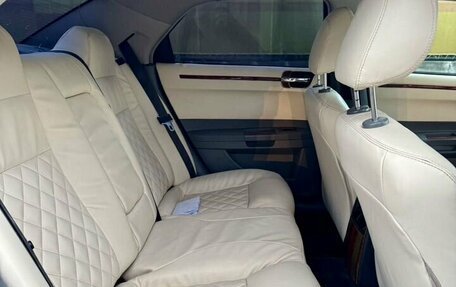 Chrysler 300C II, 2005 год, 650 000 рублей, 17 фотография