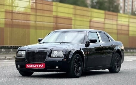 Chrysler 300C II, 2005 год, 650 000 рублей, 4 фотография