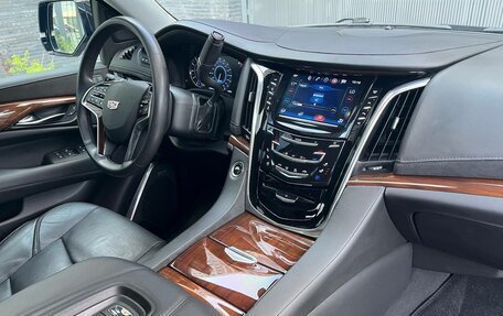 Cadillac Escalade IV, 2019 год, 5 350 000 рублей, 9 фотография