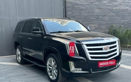 Cadillac Escalade IV, 2019 год, 5 350 000 рублей, 3 фотография