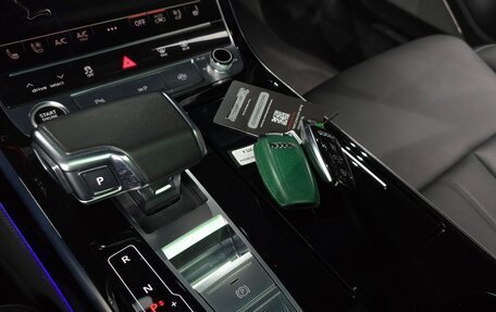 Audi A8, 2022 год, 5 860 080 рублей, 7 фотография