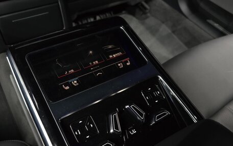 Audi A8, 2022 год, 5 860 080 рублей, 16 фотография